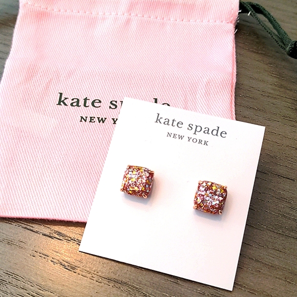 NEW Kate Spade Mini Small Square Stud Earrings in Rose Gold - Picture 4 of 6